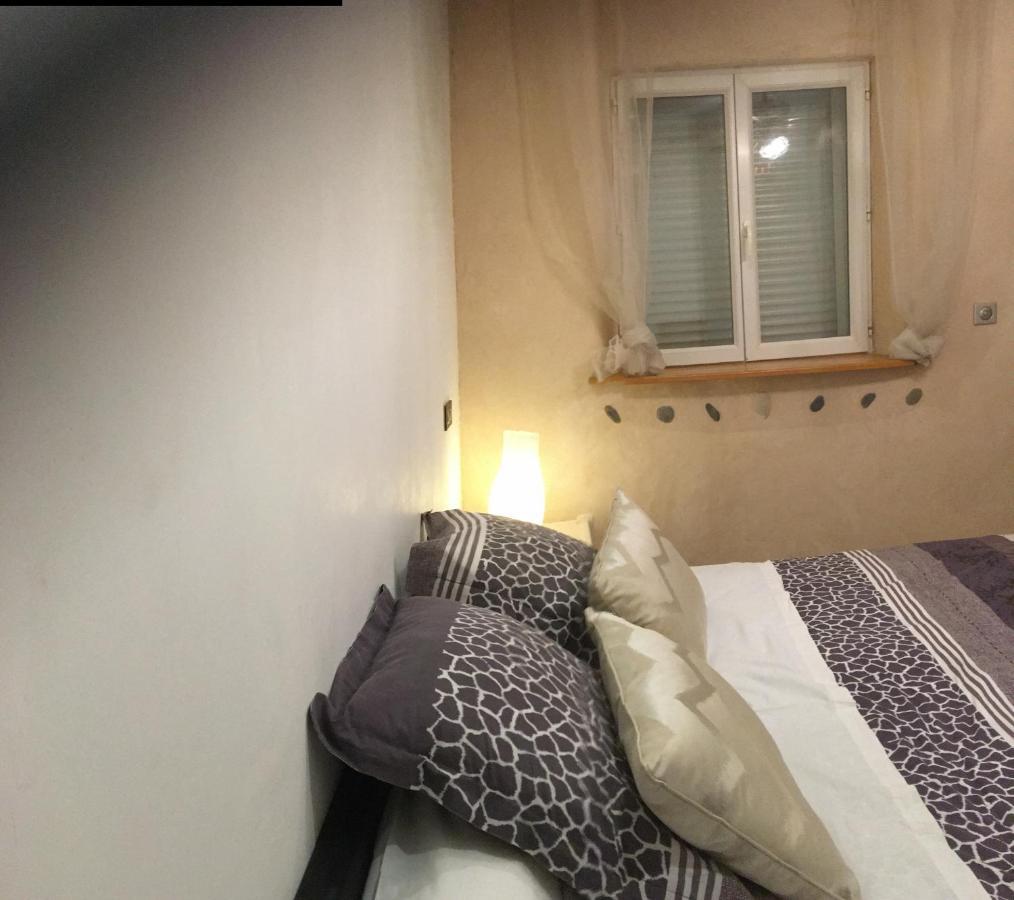 La Decouverte, Jacuzzi, Sauna, Et Terrasse Avec Vue Sur Lac A La Campagne Entre Toulouse Et Auch Catonvielle Екстер'єр фото