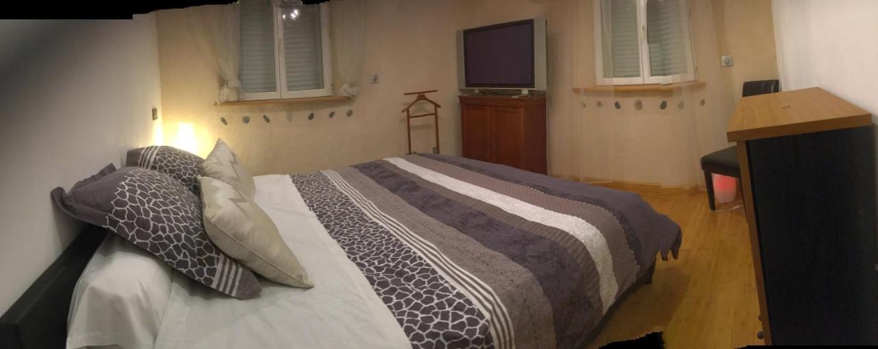 La Decouverte, Jacuzzi, Sauna, Et Terrasse Avec Vue Sur Lac A La Campagne Entre Toulouse Et Auch Catonvielle Екстер'єр фото